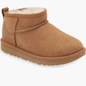 Kids Ugg Boots Shearling Mini Boot (Little Kid) 13